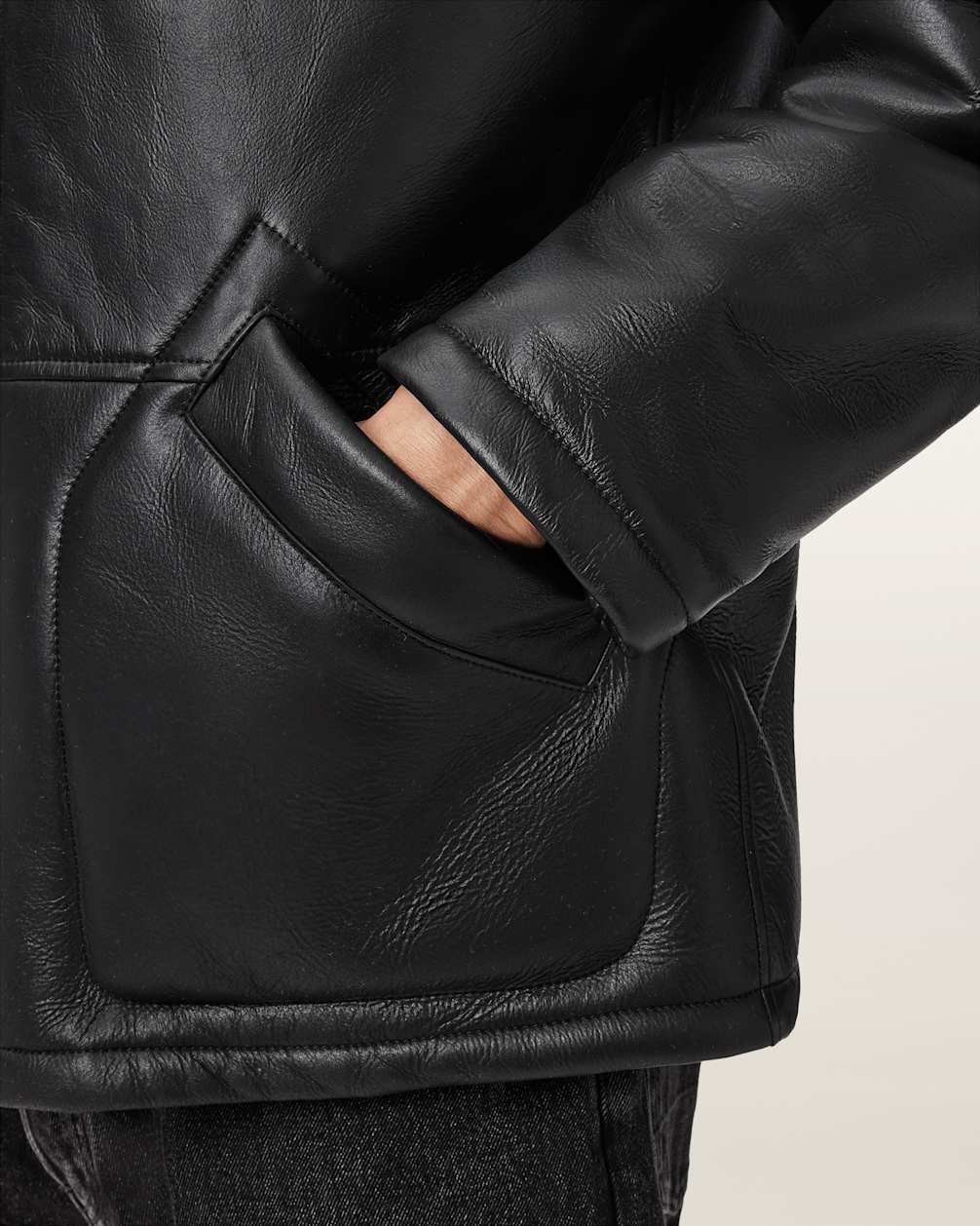 Deunia Women’s/Men’s Shearling Premium Coat